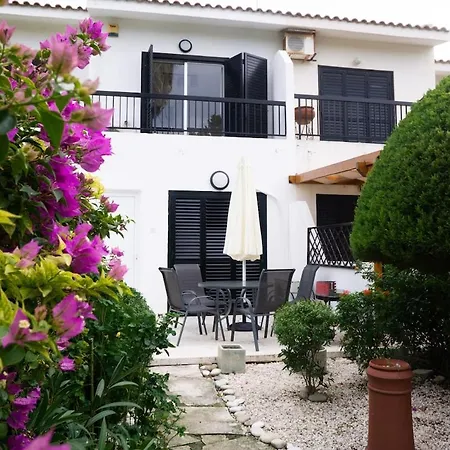 Margarita Gardens Maisonette