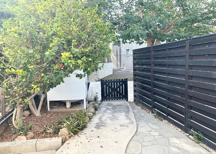 Margarita Gardens Maisonette Daire *