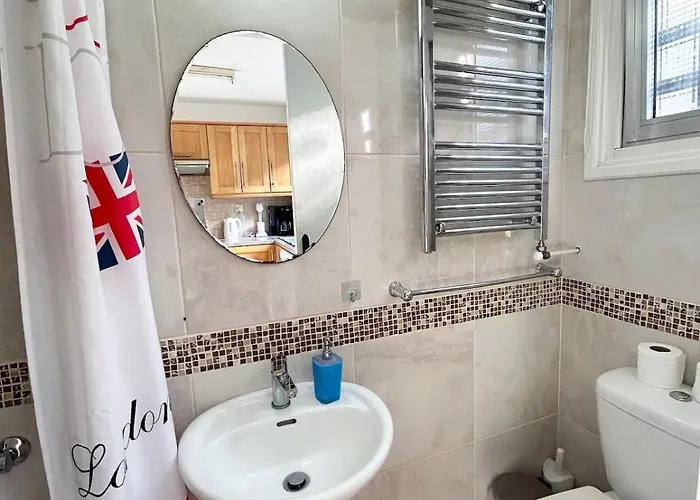 Margarita Gardens Maisonette Apartamento *