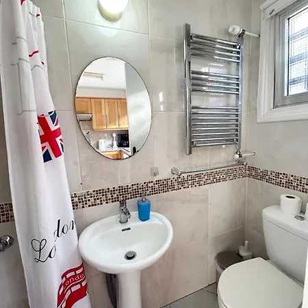 Margarita Gardens Maisonette Daire *