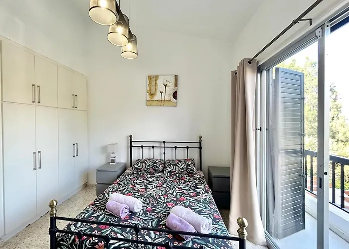 Margarita Gardens Maisonette 아파트 파포스